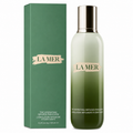 La Mer bottle and packaging on a white background